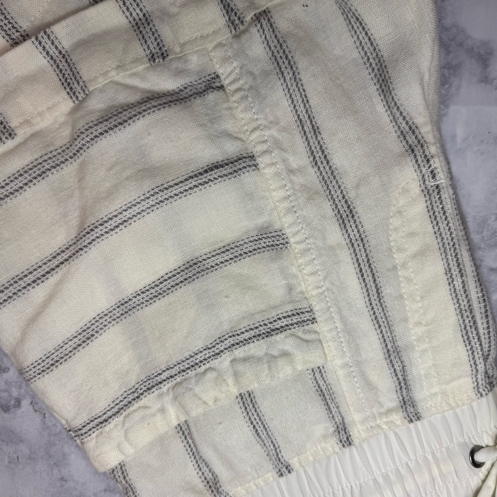 Athleta striped linen shorts size 4